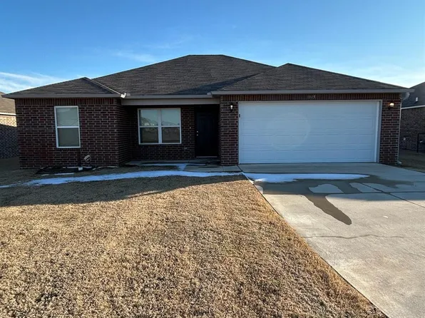 3945 Saddlecrest Dr, Jonesboro, AR 72404