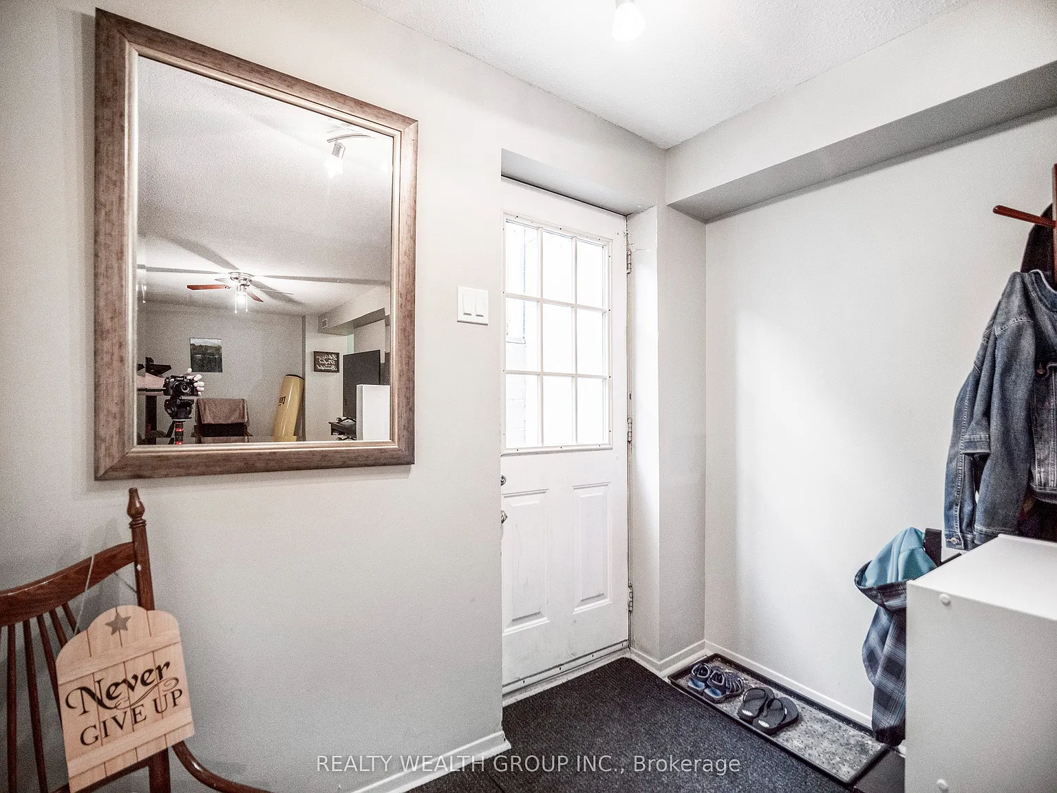 3 bed, $1,650 — Photo 4