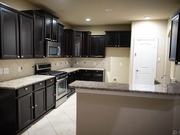 907 Appalachian Dr — Photo 18