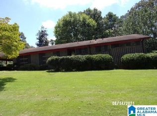 723 Rosemary Ln, Bessemer, AL 35022