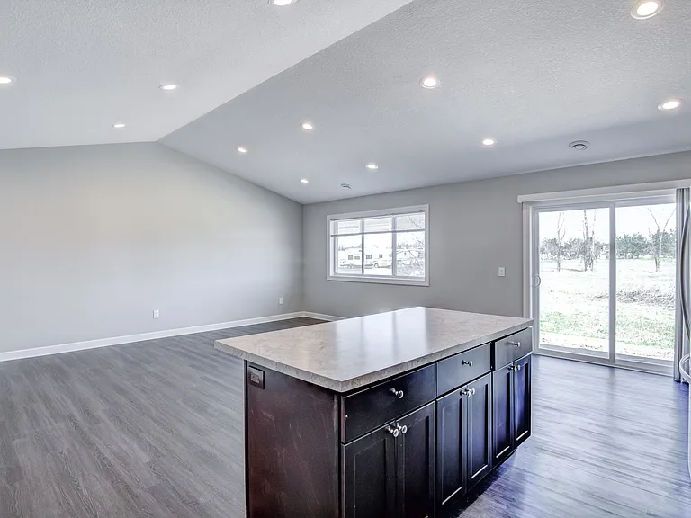 1355 Blue Jay Pl — Photo 9