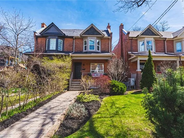 301 Evelyn Ave, Toronto, ON M6P 2Z8