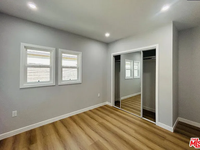 14726 Friar St — Photo 7