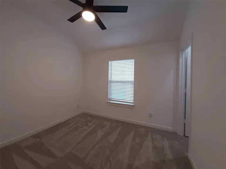 4530 Mayflower St — Photo 16