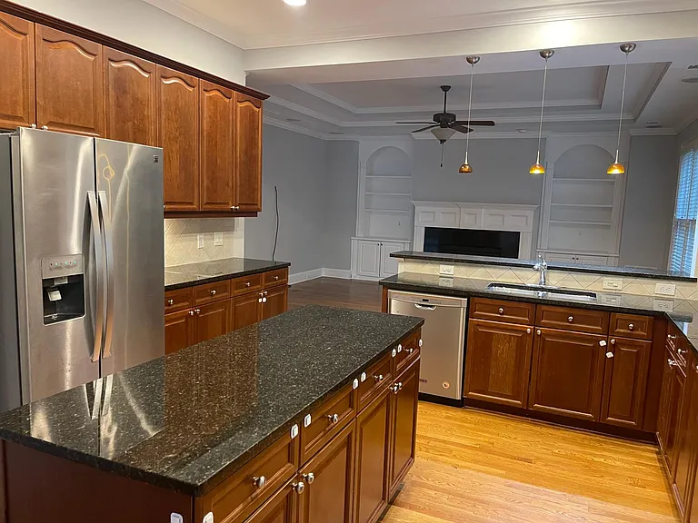 390 Wembley Cir — Photo 9