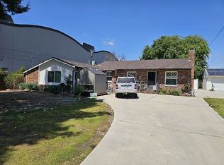 10989 Elinda Pl, Sun Valley, CA 91352