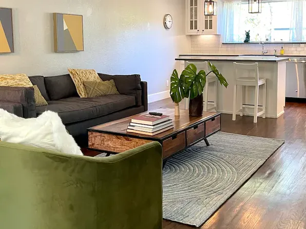 902 Turner Ave, Dallas, TX 75208