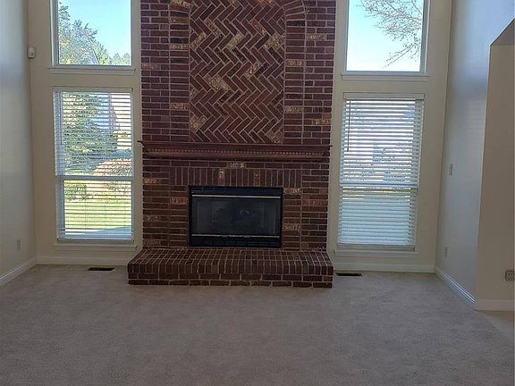 4th image of 4343 Portland Manor Dr