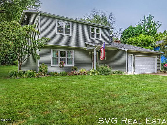 2nd image of 2560 Argus Dr SE