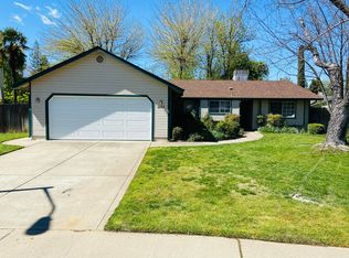 6694 Waterford Dr, Redding, CA 96001