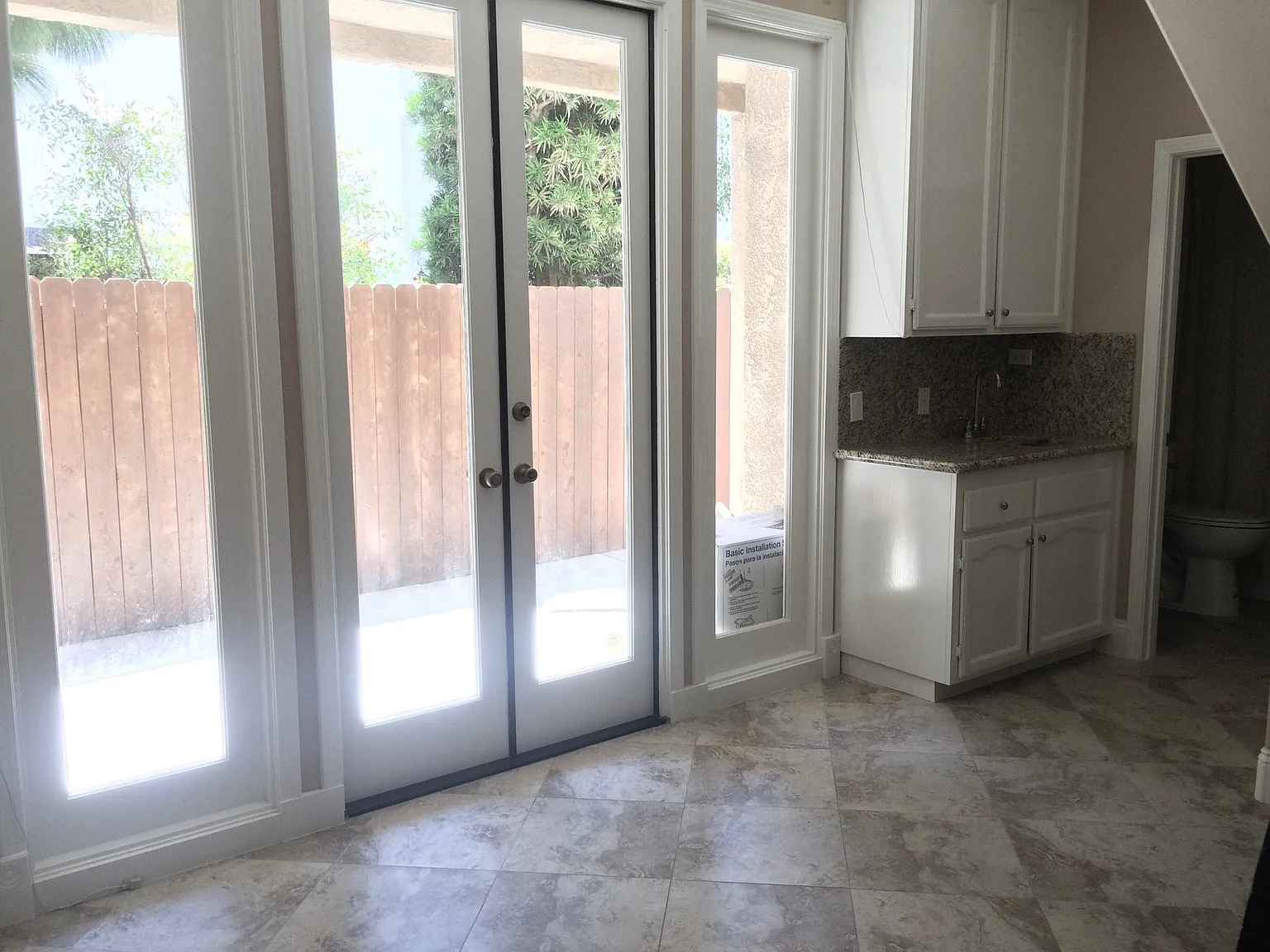5 bed, 4.5 bath, 2831 sqft, $7,300 — Photo 3