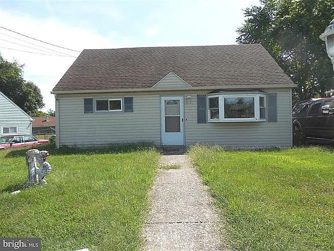 1st image of 1727 Evergreen Rd