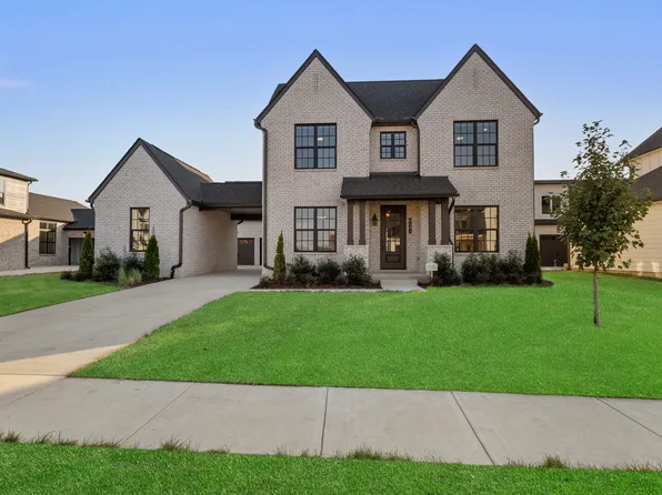 8081 Atlee Ct, College Grove, TN 37046