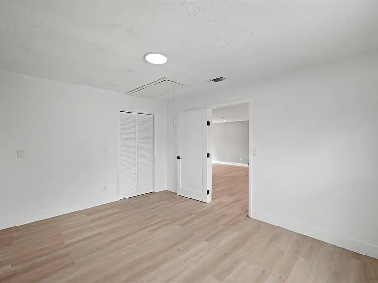 3206 Las Brisas Dr — Photo 14