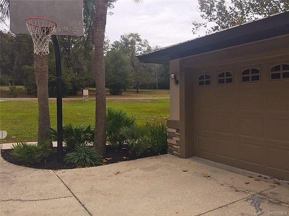 5th image of 1300 E Amberjack Dr