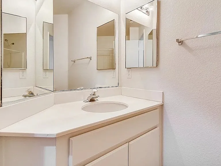 Common Bath