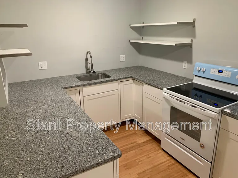189 W Patterson Ave #G — Photo 1