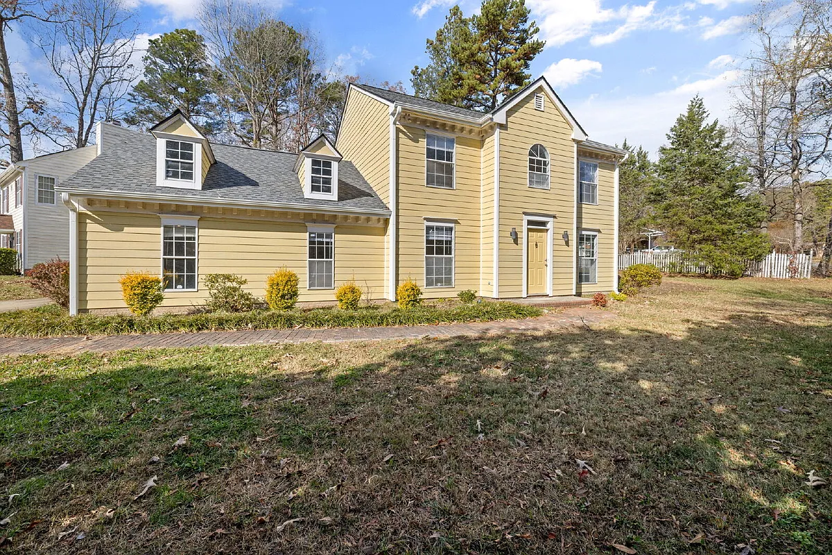 Building Photo - 531 Clayton Rd