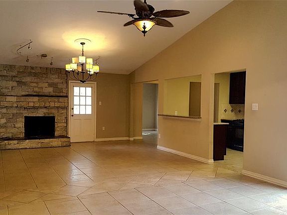 2nd image of 8819 Parkcrest Forest Dr