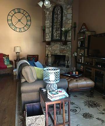 3rd image of 523 OAK PARK DR #523