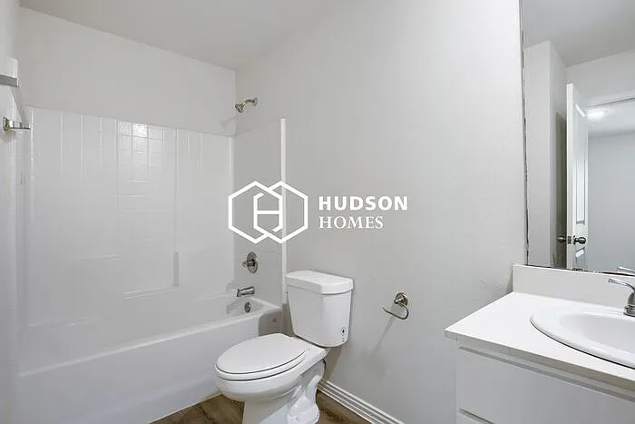 1109 E Birdsong St — Photo 10