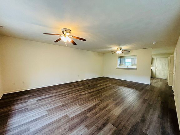 5th image of 1417 Jennifer Dr