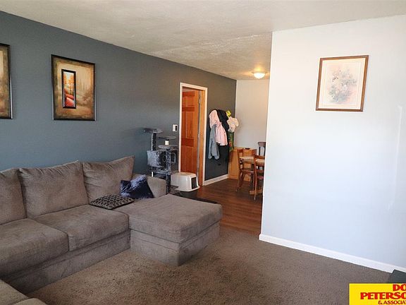 3rd image of 130 North Dr