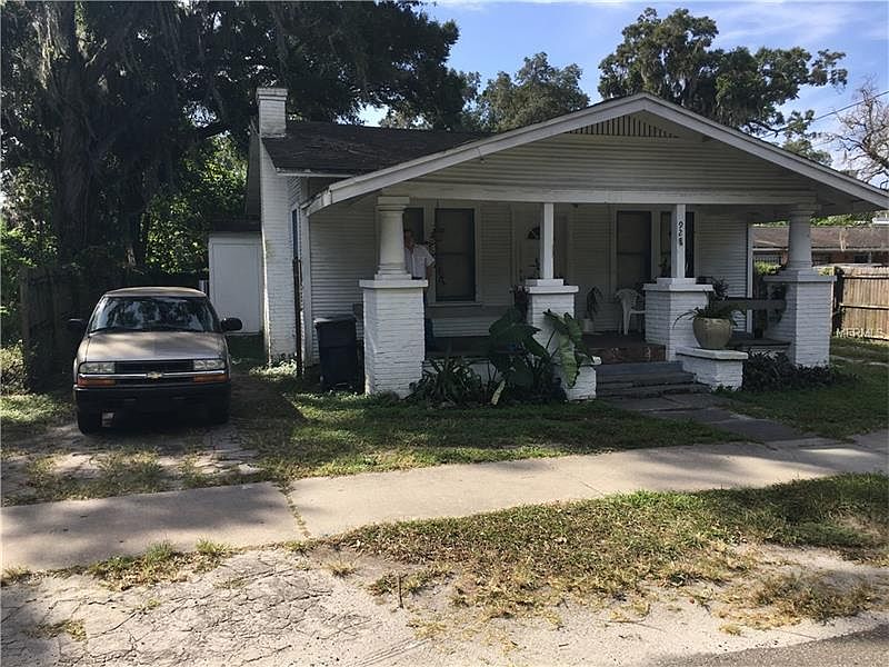 1st image of 923 E Sligh Ave