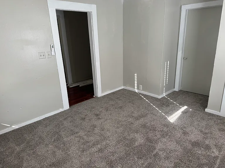 Bed room 2 available for storage at term end