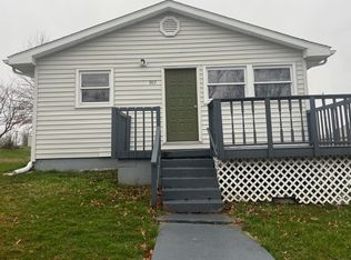 907 Walnut St, Oolitic, IN 47451