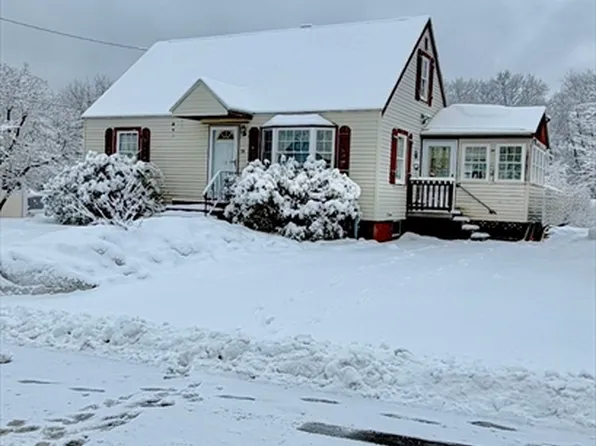 70 Faith Ave, Dracut, MA 01826