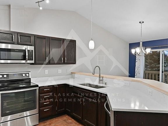 2nd image of 10403 Ridge Park Dr