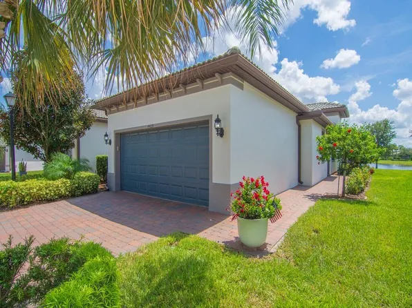 4425 BEAUTY LEAF Circle, Vero Beach, FL 32967
