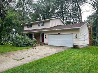 1107 Lancelot Dr, Muskegon, MI 49445