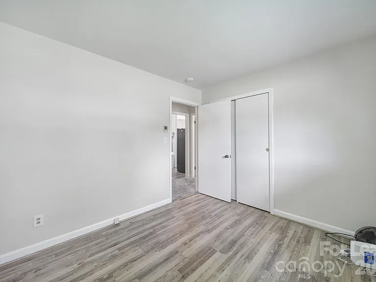 4301 Briarhill Dr — Photo 22
