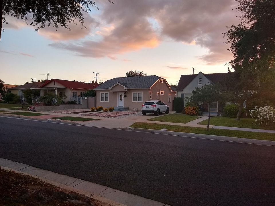 1st image of 2431 La Crescenta Ave