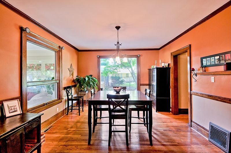 3315 Beaver Ave, Des Moines, IA 50310 Zillow