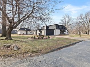 606 Meadowmere St, Webb City, MO 64870