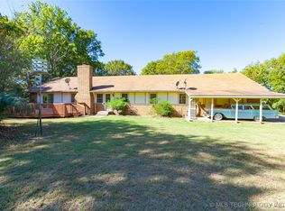 8052 E 530th Rd, Claremore, OK 74019