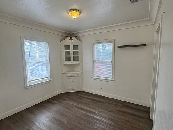 5th image of 1361 N Safford Ave