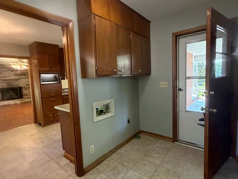 942 Margaret Dr — Photo 28