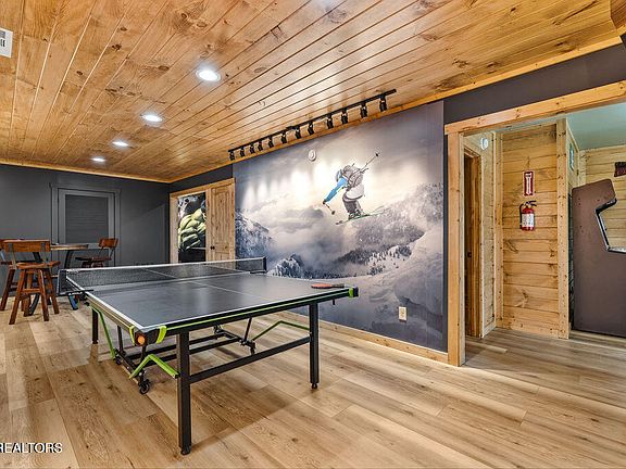 29th image of this home