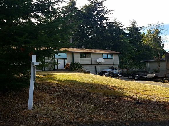 2nd image of 8318 Woodlawn Ave SW