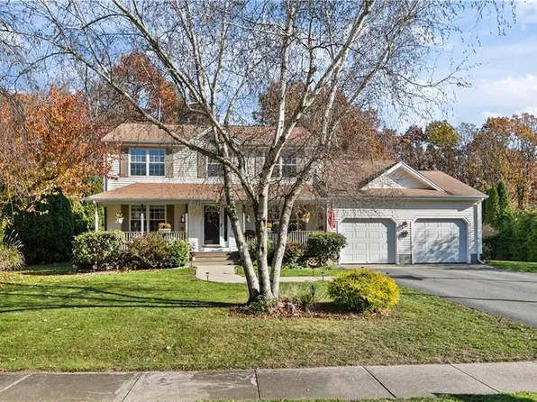 43 Ginger Trl, Coventry, RI 02816