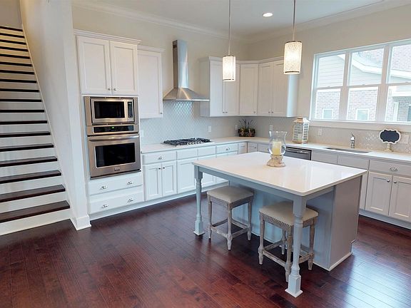 5th image of 2400 Marco St Lot 176