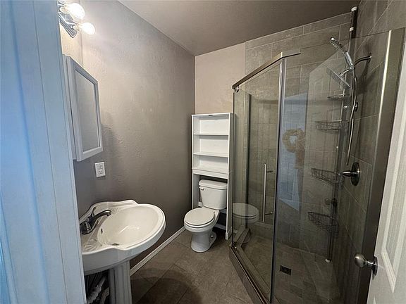 5th image of 1209 E Whittaker St