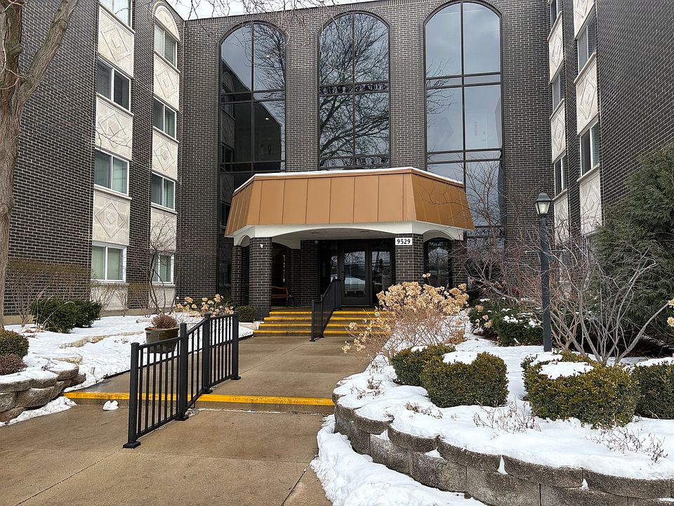 1st image of 9529 Bronx Ave APT 401