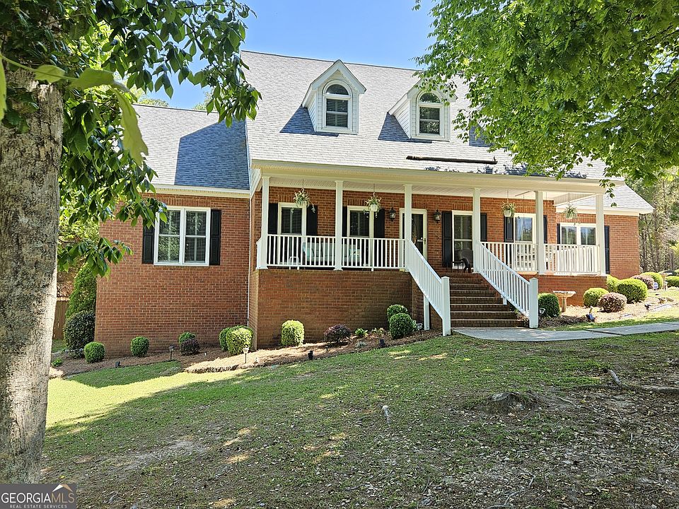 1st image of 200 Gates Rd