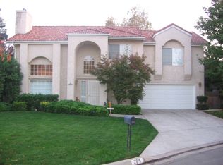 285 E Marwood Ln, Fresno, CA