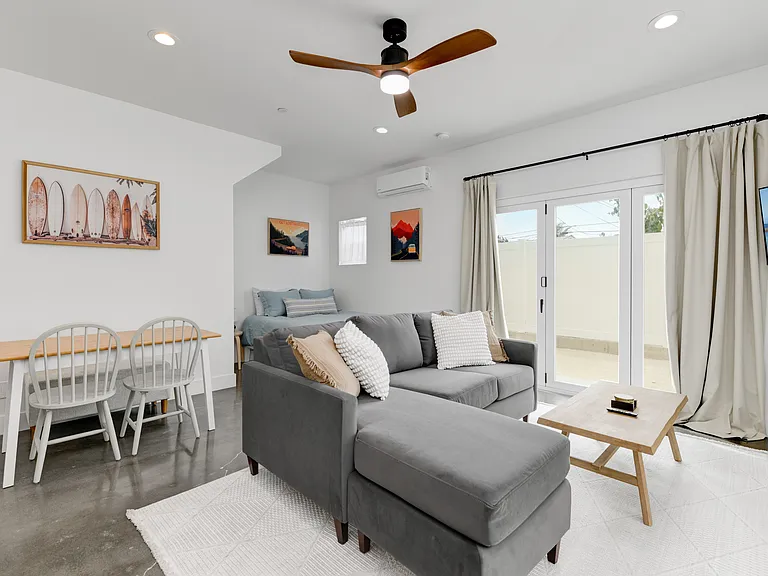 3006 Suncrest Dr #B — Photo 3